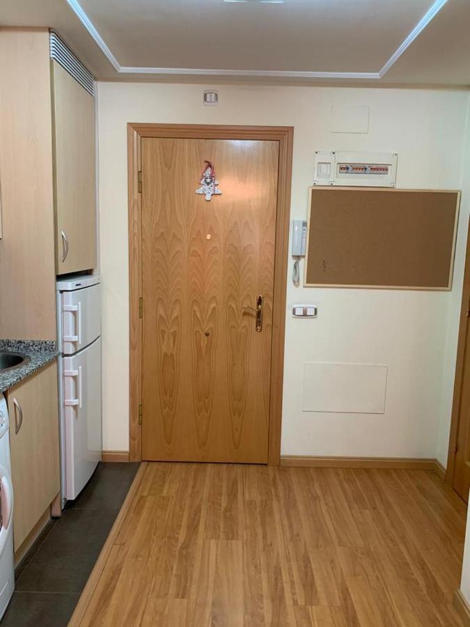 Apartamento Mota-2 Huca-Los Prados; Parking Y Wifi Gratis Oviedo Kültér fotó